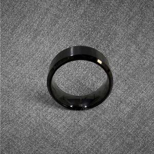 Black Polished Band Ring